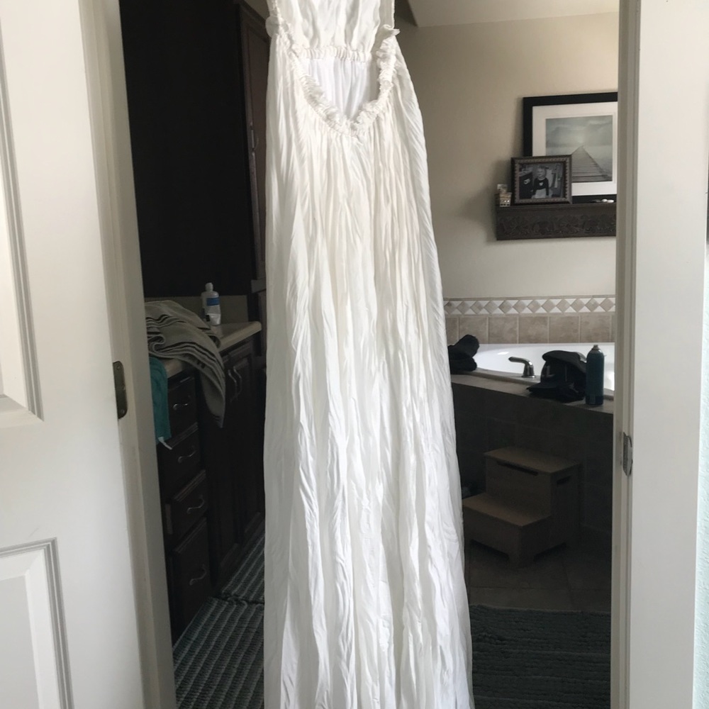 Dress - Picture 4 of 8